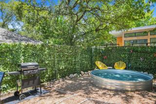 4BR 2BA Stock Pool BBQ Yard 11 ppl 3 Parking 10 Mins to Downtown - 8