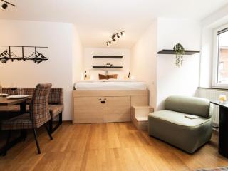Hoffie - 9