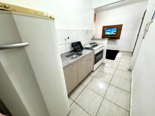 APT6 Completo em Bairro Central Tranquilo com ArCondicionado SmartTV e Garagem - 7