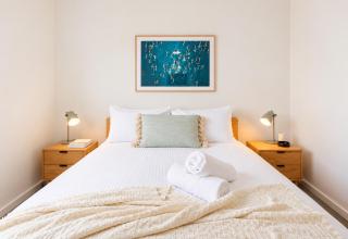 Walk to Beach Stylish 2BR Free Parking - 6