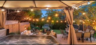 Private spa retreat | hot tub, sauna, river & fire - 3