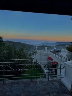 RockCliff Resort - 2 Bedroom Chalet Apartment - Kashmir Point Murree - 3