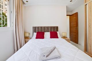 Elegant 2-Bedroom Apartment with AC, Fast WiFi & Free Parking - 3