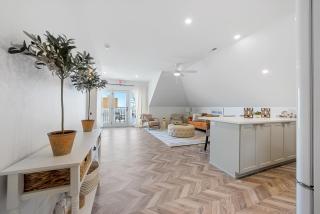 Presidential Suite Sandusky Waterfront Area - 4