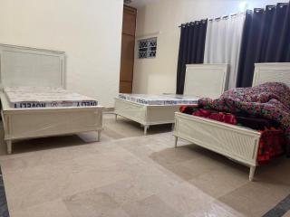 Anzilah Girls Hostel - 2
