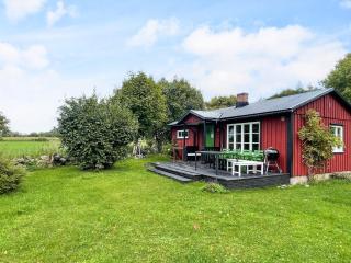 8 person holiday home in Löttorp - 0