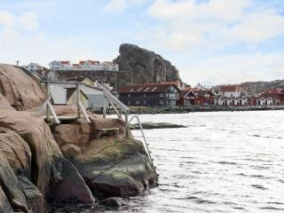 8 person holiday home in Bovallstrand - 1