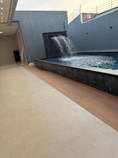 Casa com piscina - 0
