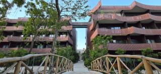 Luxury 2BR Apt steps away from the beach clubs - 7