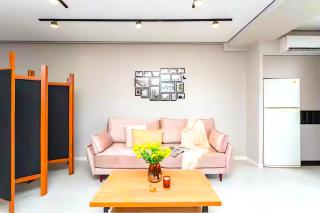 Designer 2-Room Apt Steps from Republic Square - 7