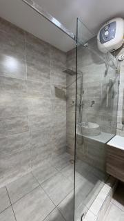 Modern 2 Bedroom Apartment for rent in Labone - 4