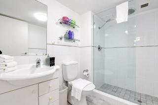 Spacious Studio Apartment in CBD Wi-Fi Included - Sydney - 9