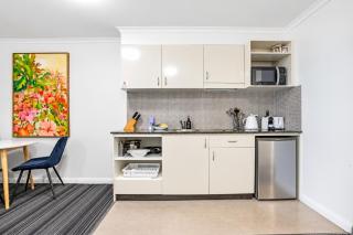 Spacious Studio Apartment in CBD Wi-Fi Included - Sydney - 6