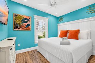 2 min to Beach, Heated Pool and Spa, Quiet Retreat - 2