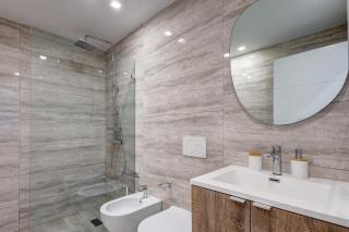 Tracadero Luxury 1 - 4