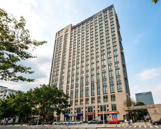 Basemon Executive Apartment --Adjacent Modiesha Subway Station Exit B--Free shuttle bus during the Canton Fair - 9