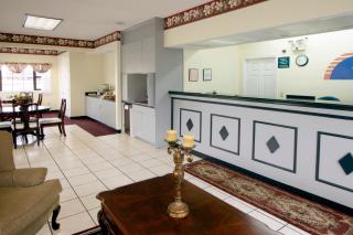 Americas Best Value Inn Wildersville - Wildersville - 0