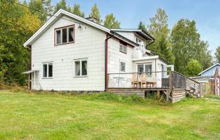 Gorgeous Home In Ockelbo With House A Panoramic View - 4