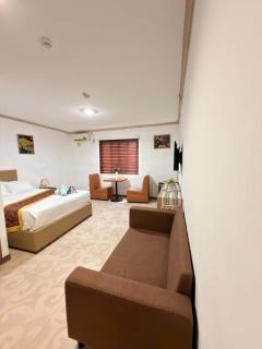 Airport Hotel Clark - 4
