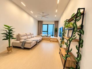 Midvalley southkey Mosaic Heartwarming JB CIQ 2BR6PAX - 0