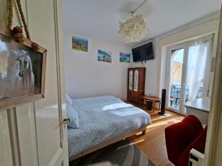 Inspiration room, lake, mountains, balcony in Montreux city center - 7