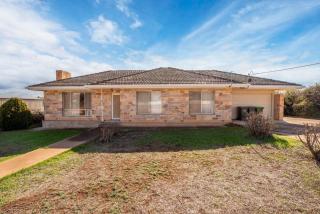 2BR Country Charm in Wirrabara - 9
