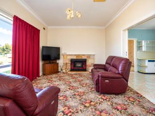 2BR Country Charm in Wirrabara - 5