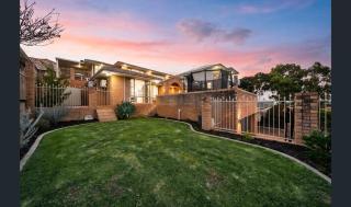 The Beach House - 2