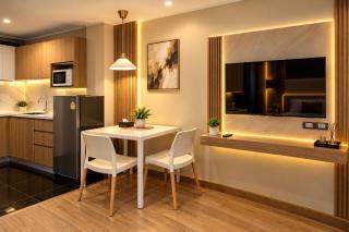 Hotel GMR Grand Loft Near IGI Airport Delhi - 5