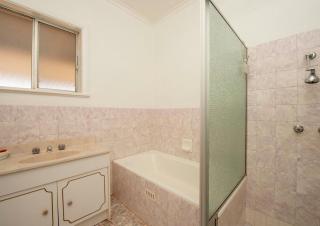Private Bedroom No2 in Shared Country Home in Wirrabara - 2