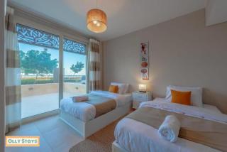 Ollystays Seaview Mangroovy 2BR, Beach & Pool Free Access - 4