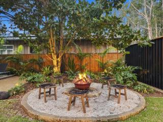 Pearl Beach Semi - 2 min to sand & sea - Wattle - 2