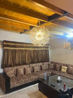 Mehboob Hotel and Apartments - 4