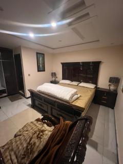 Mehboob Hotel and Apartments - 2