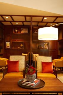 Hyatt Place Las Vegas at Silverton Village - 2