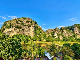 Tam Coc Kameli Retreat - 1