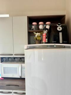 APT 5S Grande Completo com 2 Quartos, Sala, Cozinha, Garagem, Ar-Condicionado, Area Central em Petrolina - 3