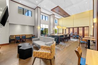 Hampton Inn & Suites Philadelphia/Bensalem - 6