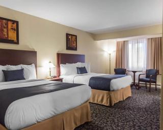 Quality Inn Mont-Laurier - 1