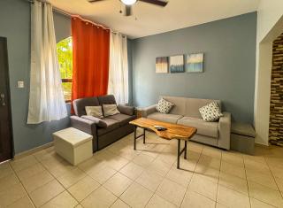 Newly renovated one-bedroom, one-bath ground unit - 0