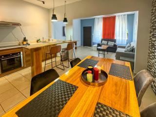 Newly renovated one-bedroom, one-bath ground unit - 8