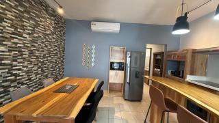 Newly renovated one-bedroom, one-bath ground unit - 5