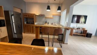 Newly renovated one-bedroom, one-bath ground unit - 6