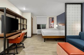 Everhome Suites Salem - 5
