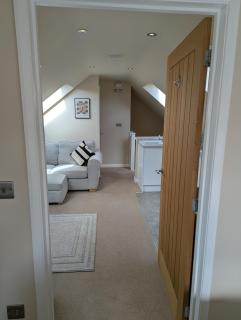 Private Annexe Near Town Centre, Sleeps 4, Free Parking - 6