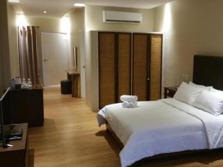 Kingsleys Hotel and Gastro Pub - 4