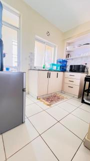3 bedroom house buxton - 8