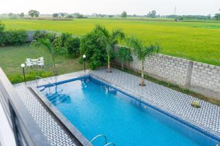 Luxury Farmhouse l Private Pool & Peaceful Stay - 8