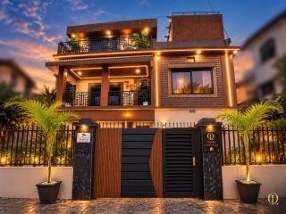 Omnia Luxe Villa - 0