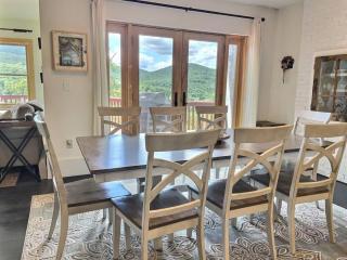 Beartopia- Hot Tub, Views, 2 Primary Suites! - 9